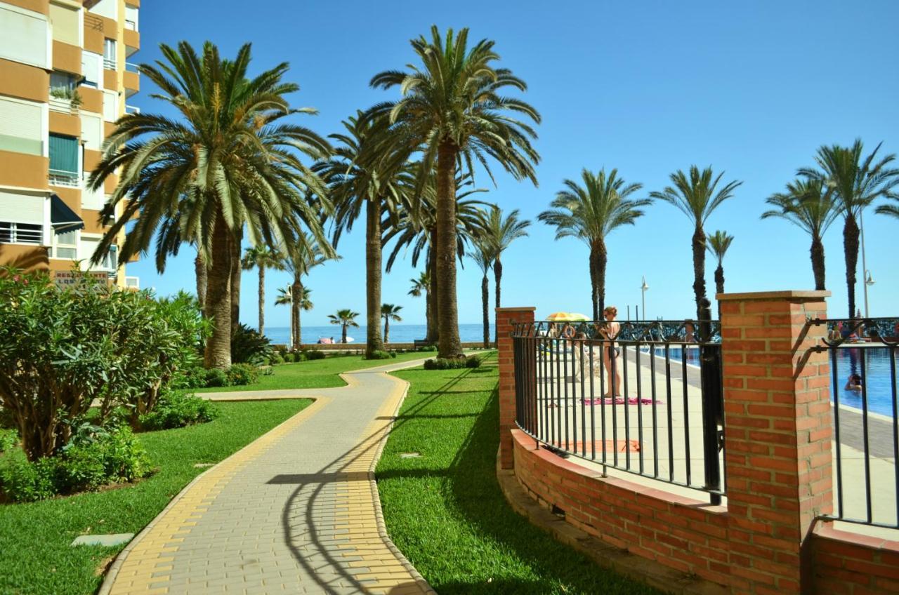 Maravilloso Estudio En Urbanizacion Centro Internacional En Algarrobo Costa A 50 Metros De La Playa Kültér fotó