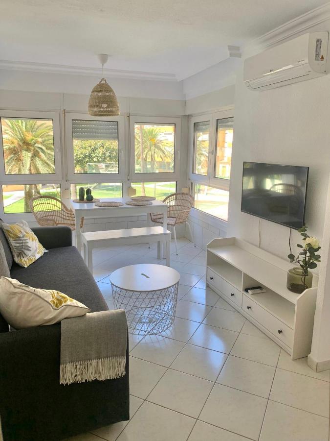 Maravilloso Estudio En Urbanizacion Centro Internacional En Algarrobo Costa A 50 Metros De La Playa Kültér fotó