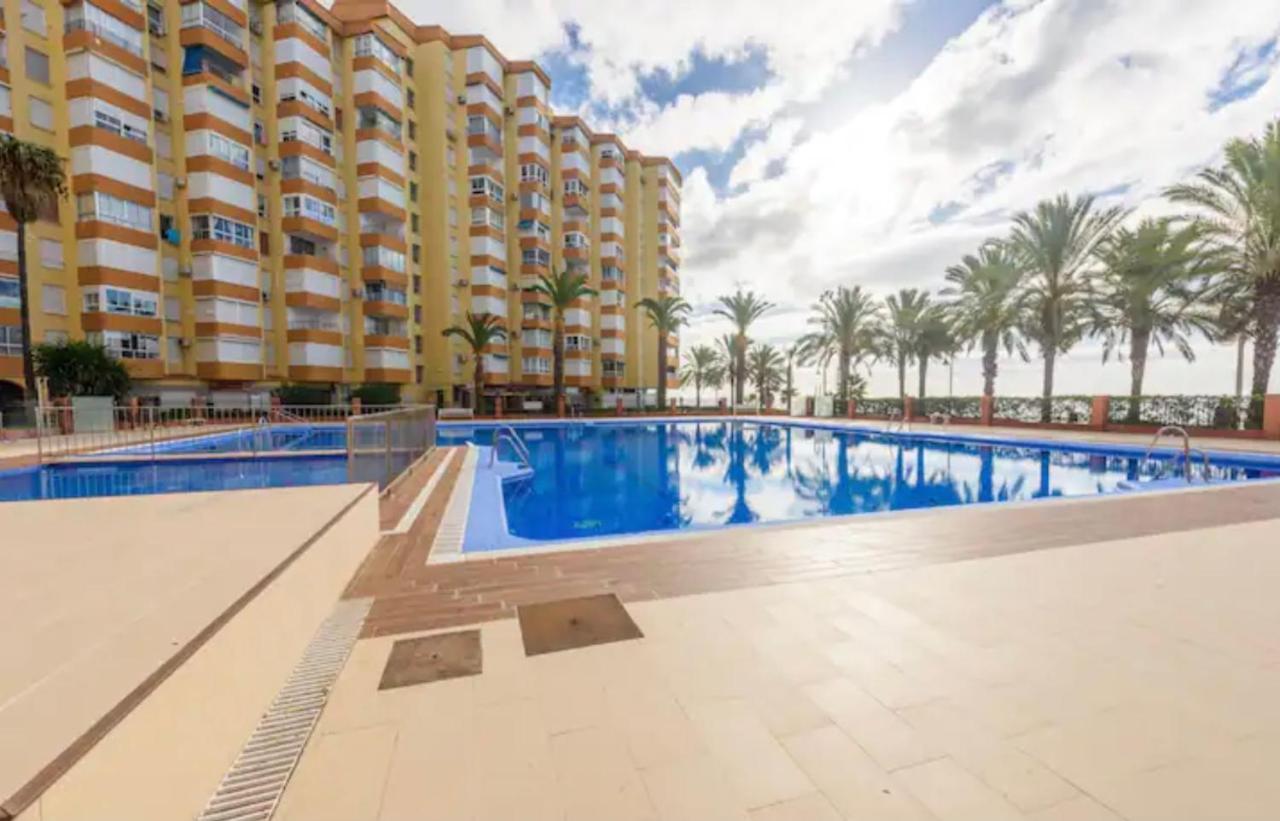 Maravilloso Estudio En Urbanizacion Centro Internacional En Algarrobo Costa A 50 Metros De La Playa Kültér fotó
